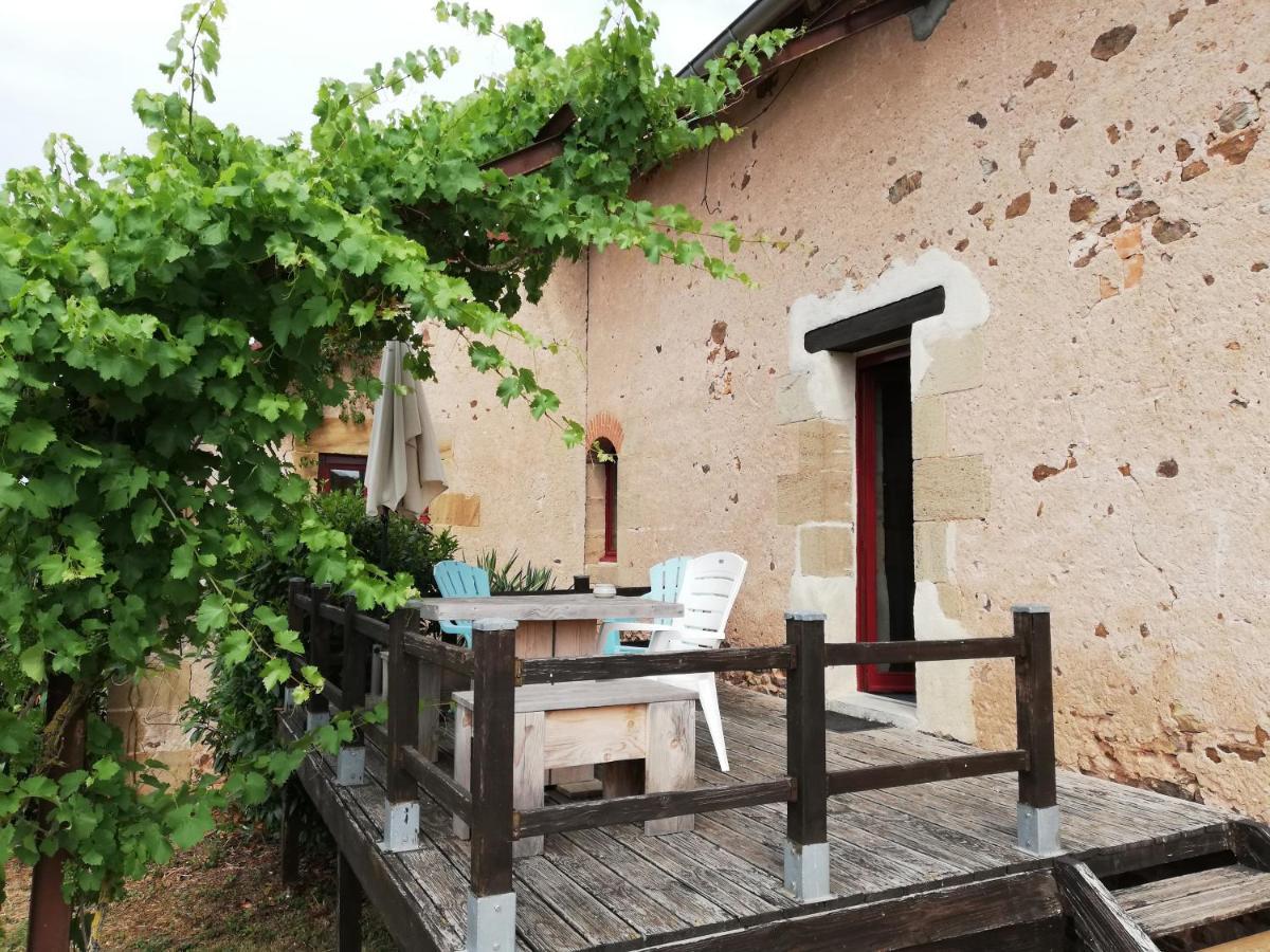 Domaine De La Madeleine Bed & Breakfast Ygrande Bagian luar foto
