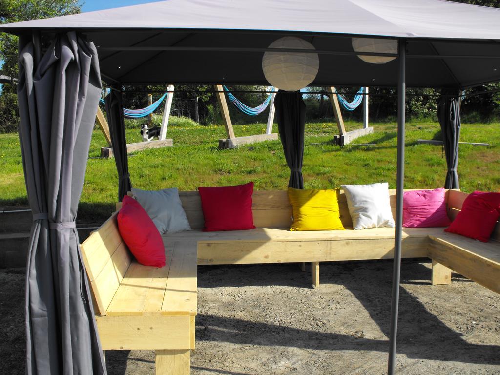 Domaine De La Madeleine Bed & Breakfast Ygrande Bagian luar foto