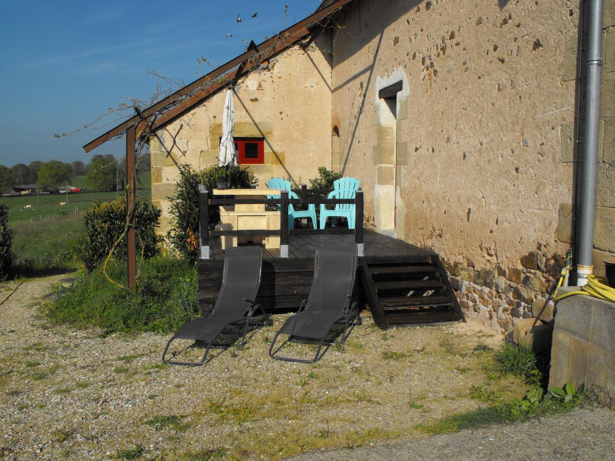 Domaine De La Madeleine Bed & Breakfast Ygrande Bagian luar foto