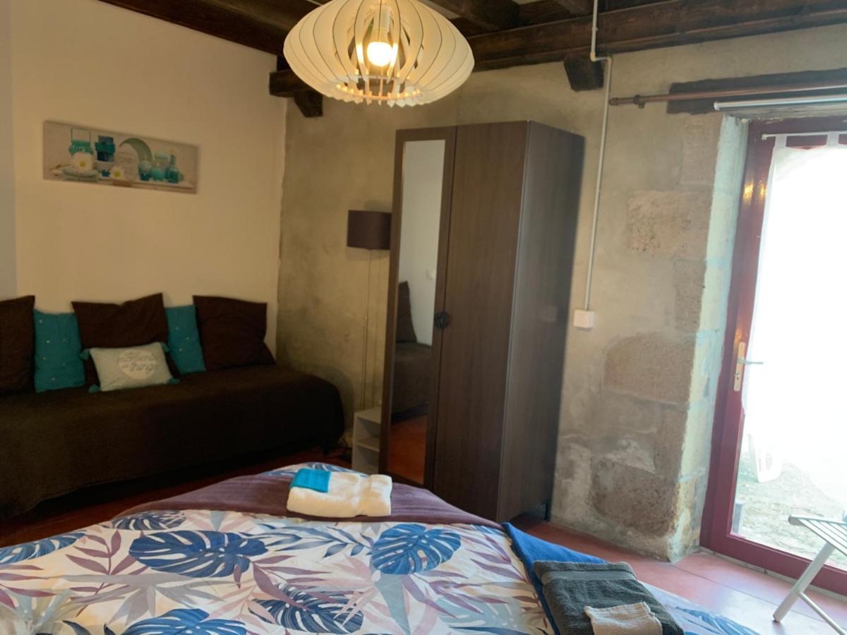Domaine De La Madeleine Bed & Breakfast Ygrande Bagian luar foto